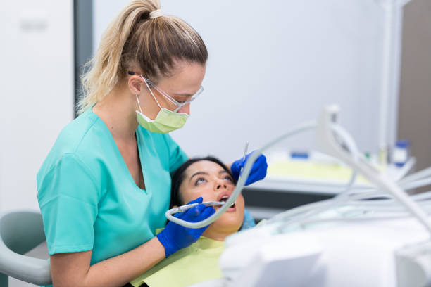 Best Mobile Emergency Dentist in Germantown Hls, IL